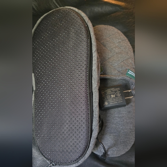 Hammacher Schlemmer Heated Slide Slippers szL color Gray - Picture 7 of 9